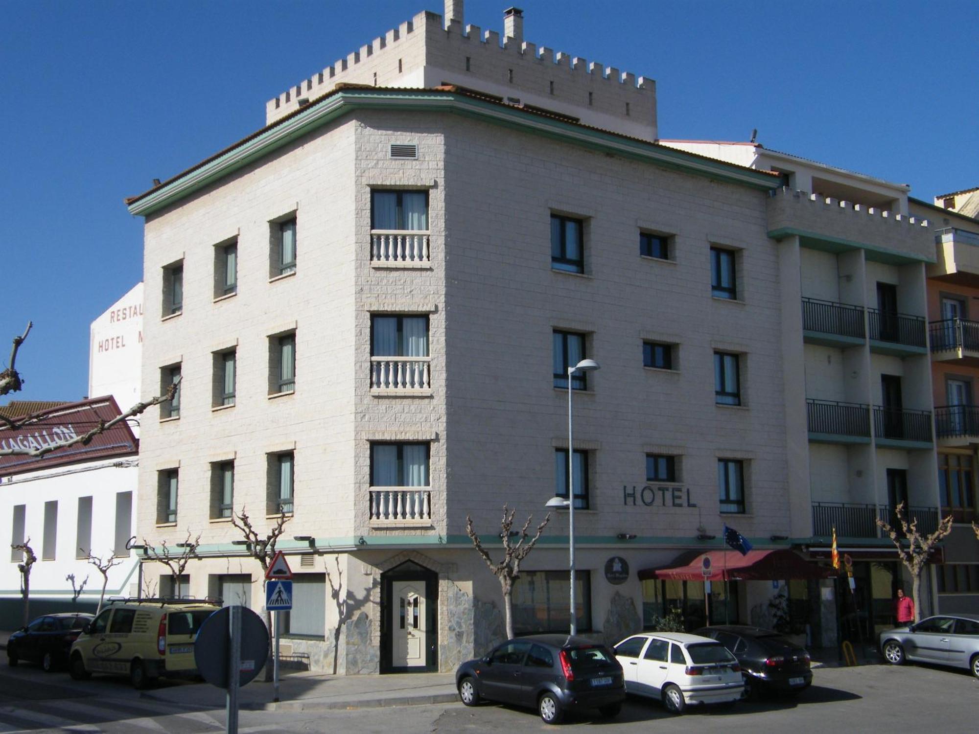 Hotel Magallon Caspe Eksteriør bilde